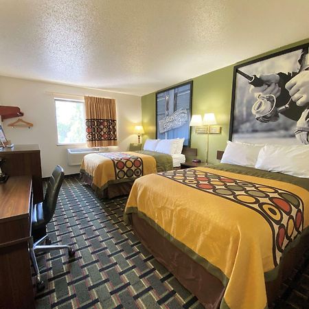 Super 8 By Wyndham Newport News/Jefferson Ave. Hotel Eksteriør billede